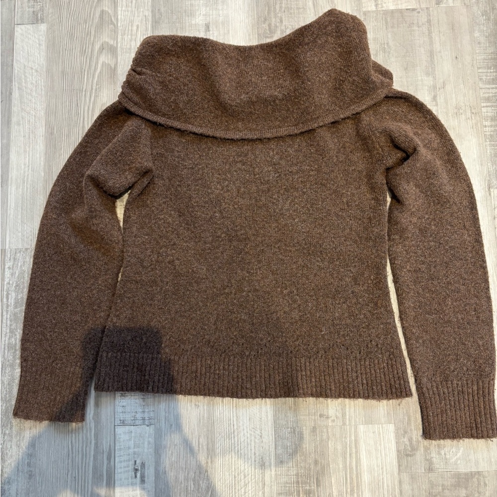 Aqua‎ Brown Off-the-Shoulder Cozy Sweater